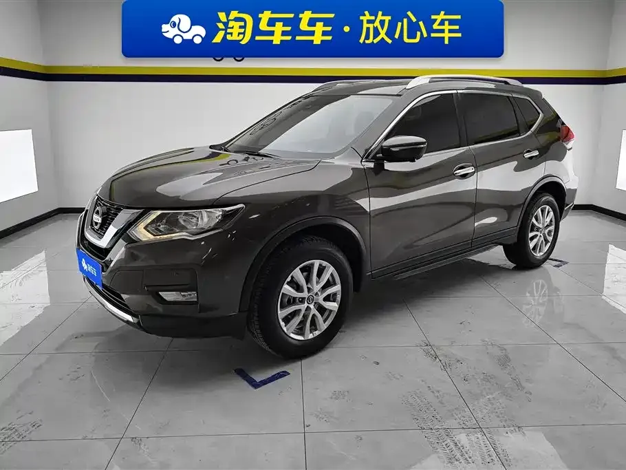 Nissan X-Trail — фото 1