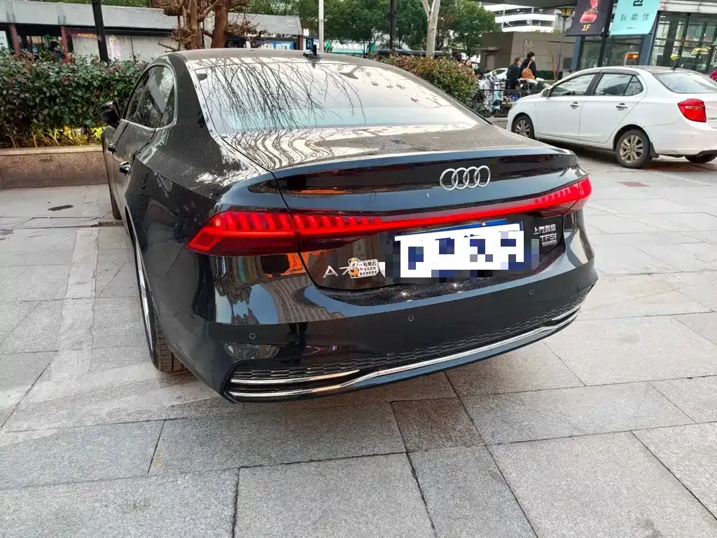 Audi A7L — фото 3