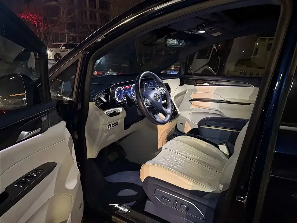 Buick GL8 2023 из CN, фото 8