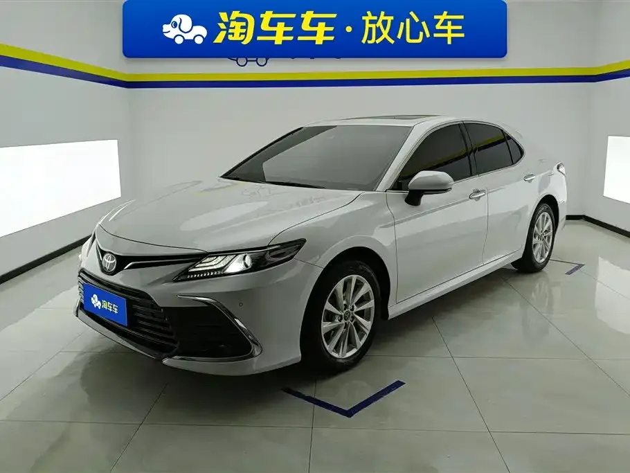 Toyota Camry 2023 из CN, фото 1