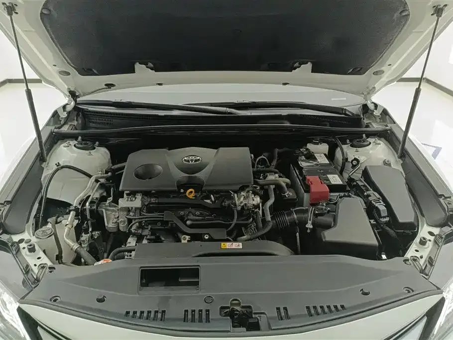 Toyota Camry 2023 из CN, фото 5
