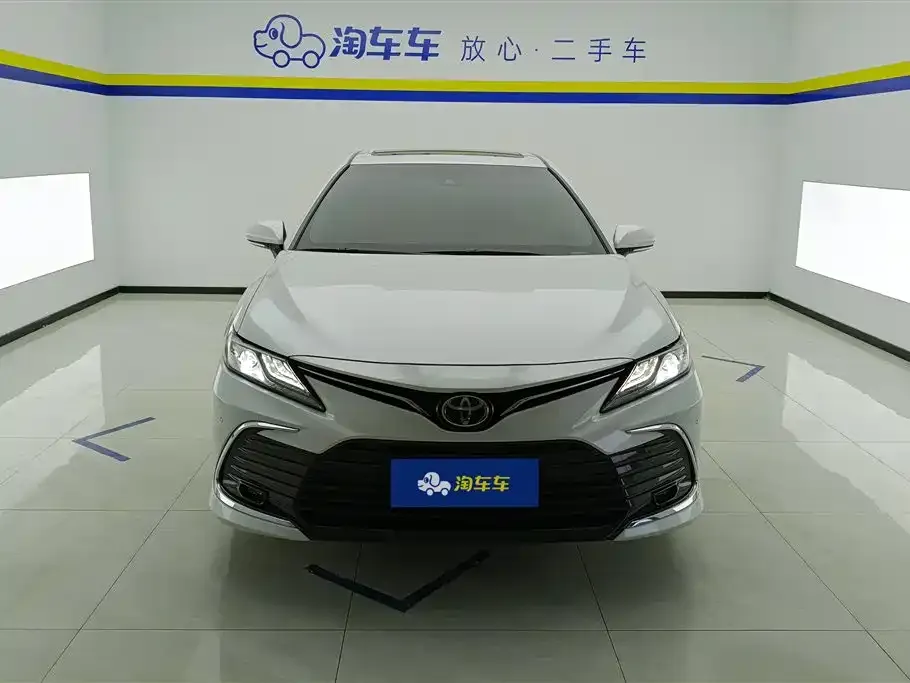 Toyota Camry 2023 из CN, фото 8