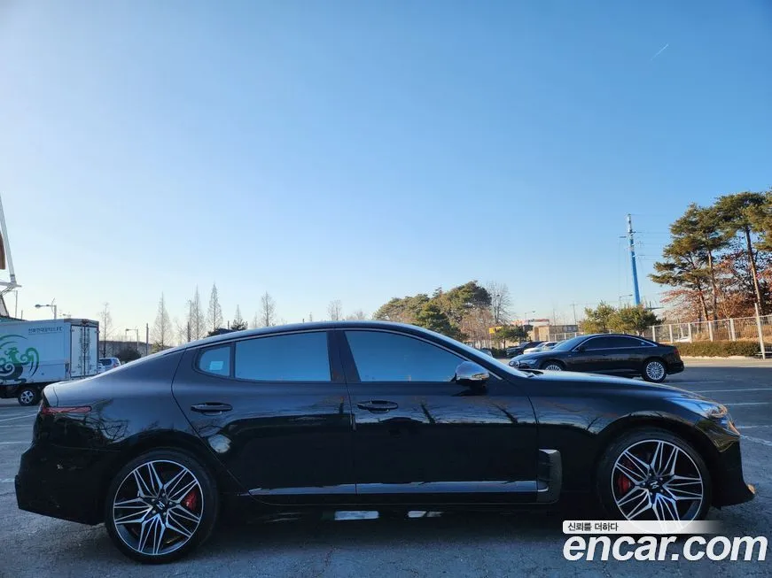 Kia Stinger 2022 из KR, фото 2