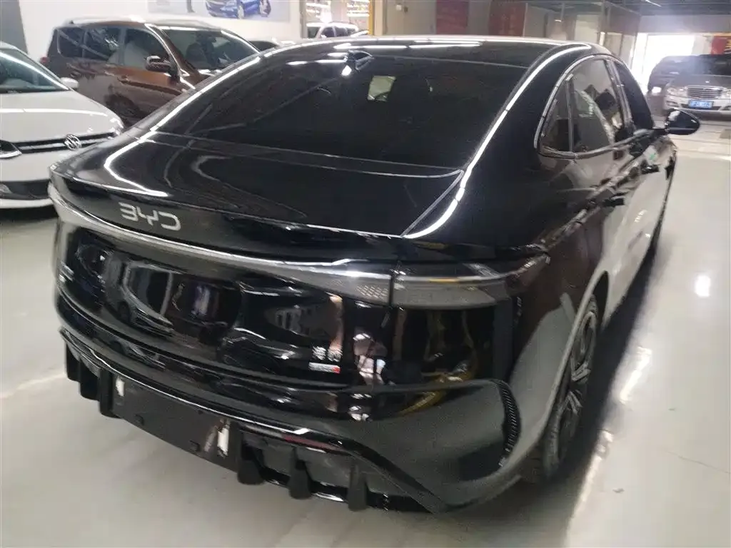BYD Seal — фото 6