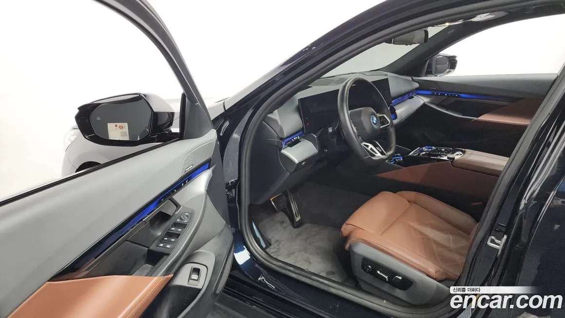 BMW i5 — фото 6