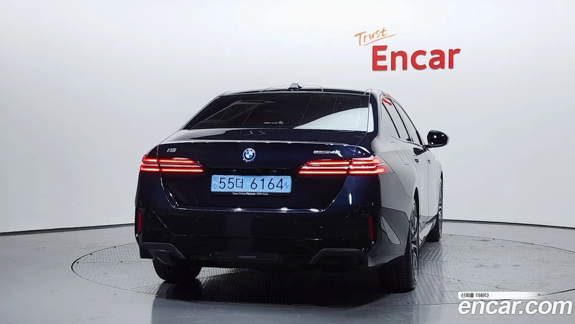 BMW i5 — фото 4