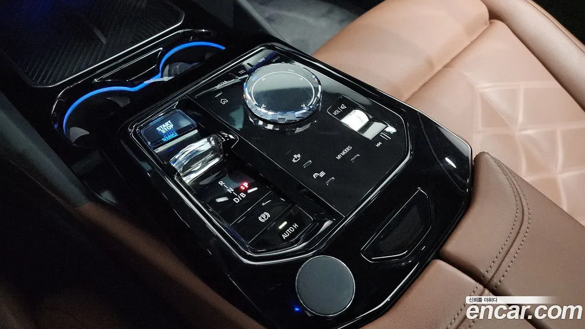 BMW i5 — фото 10