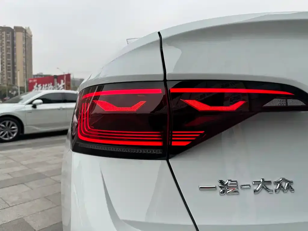 Volkswagen Sagitar 2024 из CN, фото 3