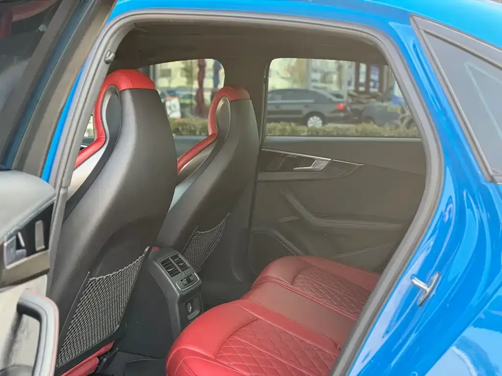 Audi S4 2021 из CN, фото 3