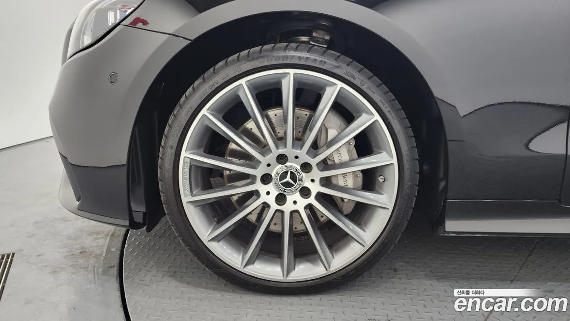 Mercedes-Benz E-Class 2023 из KR, фото 5