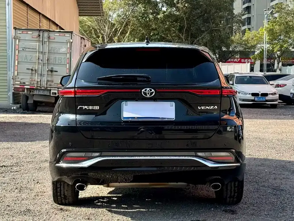 Toyota Venza — фото 9