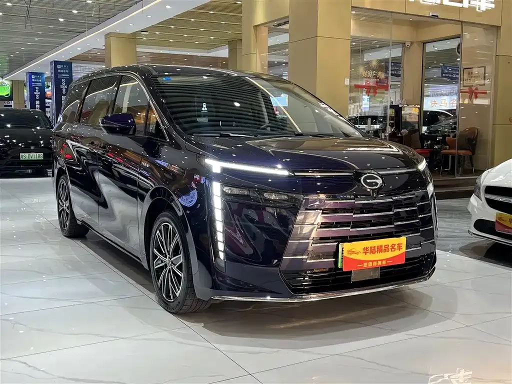 GAC Motor E8 Hybrid — фото 8