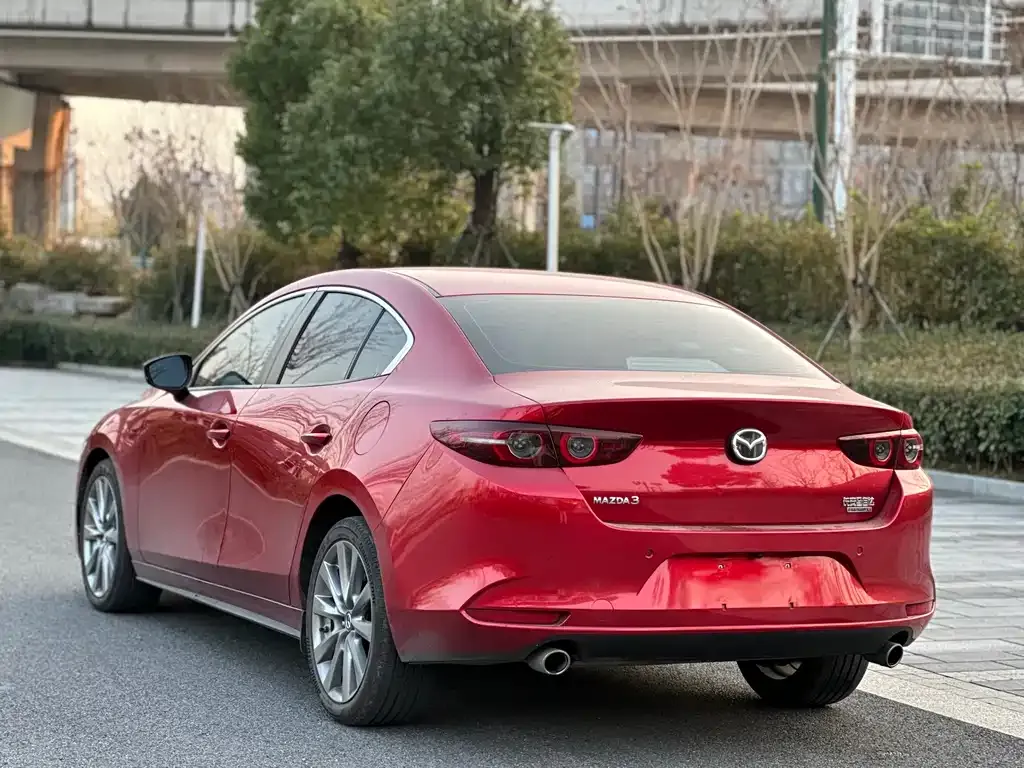 Mazda 3 Axela — фото 8