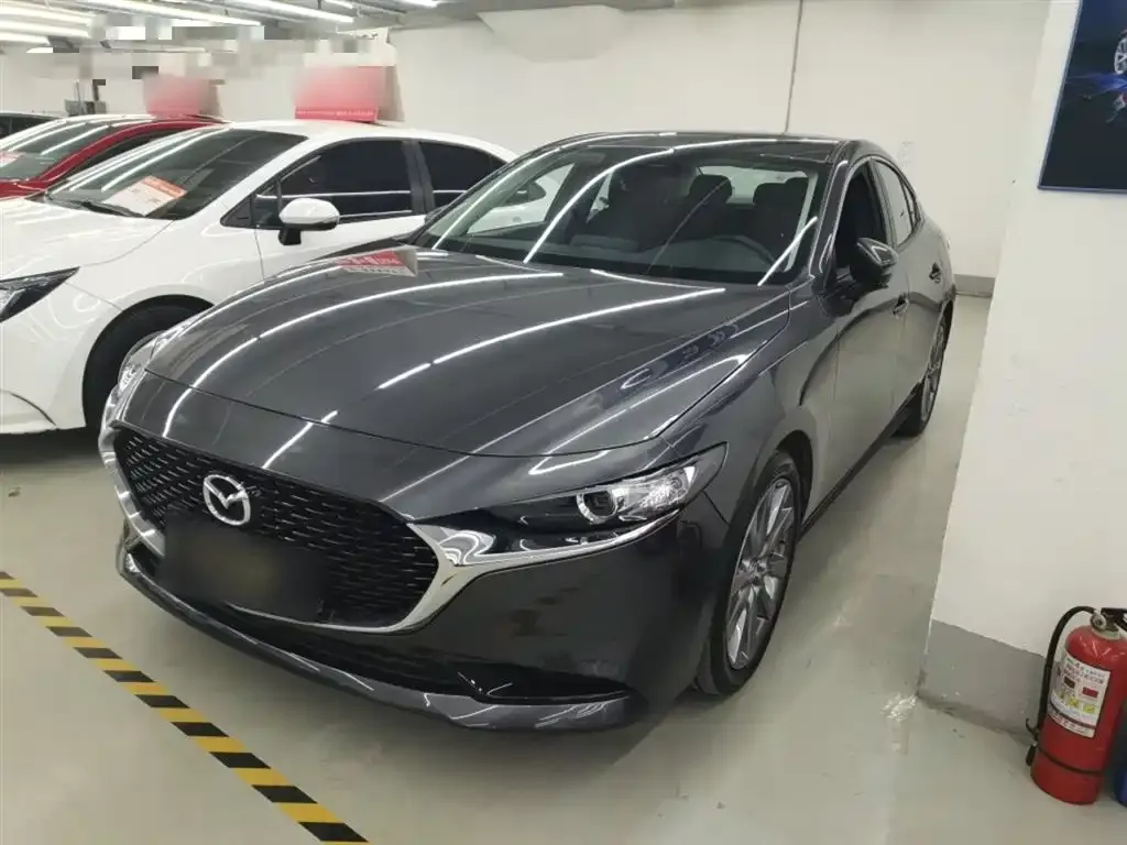 Mazda 3 Axela 2024 из CN, фото 4