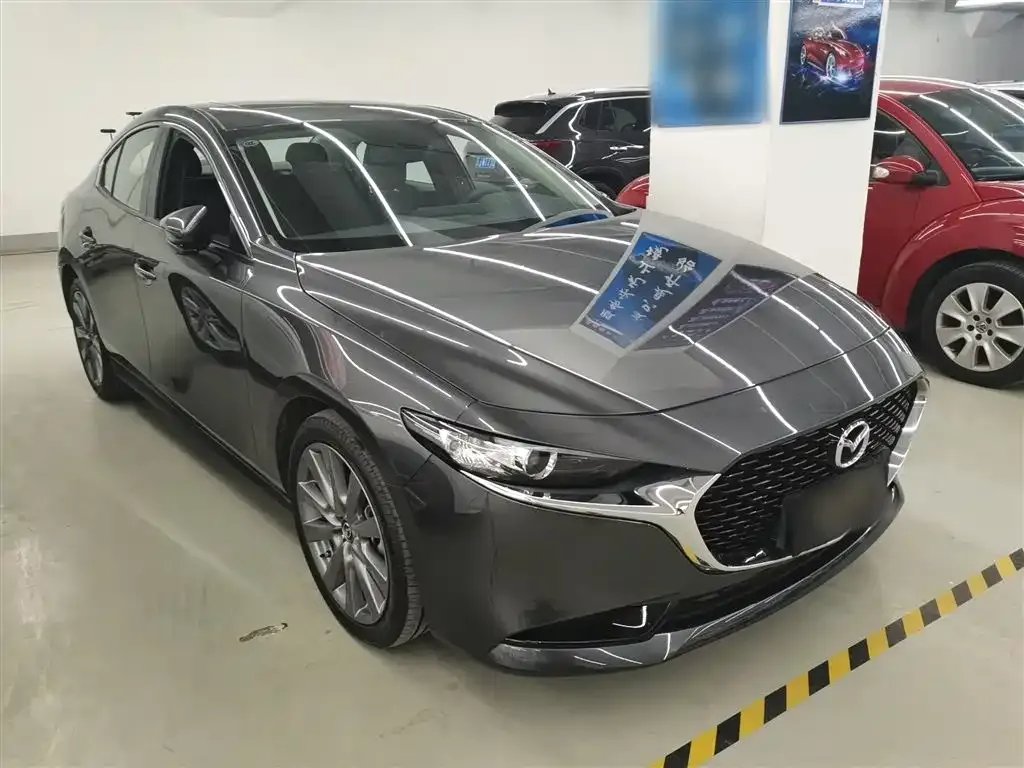 Mazda 3 Axela 2024 из CN, фото 2