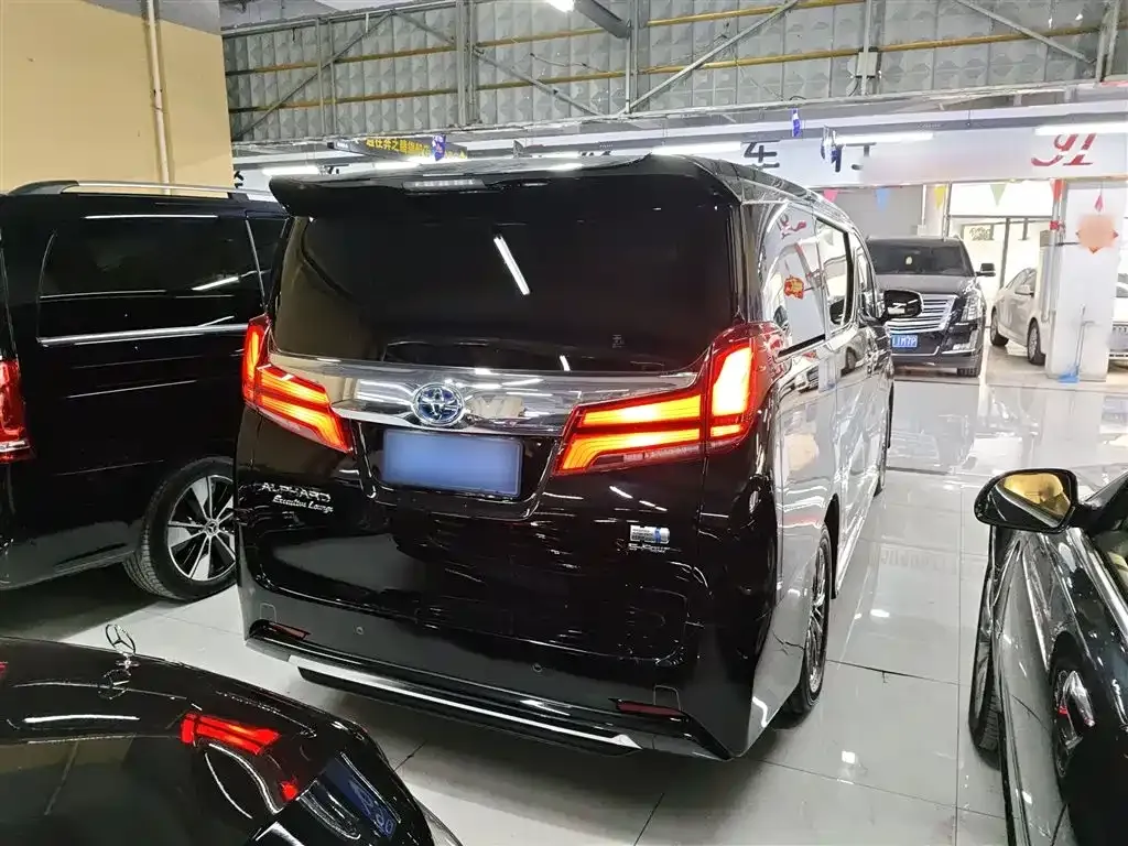 Toyota Alphard 2021 из CN, фото 3