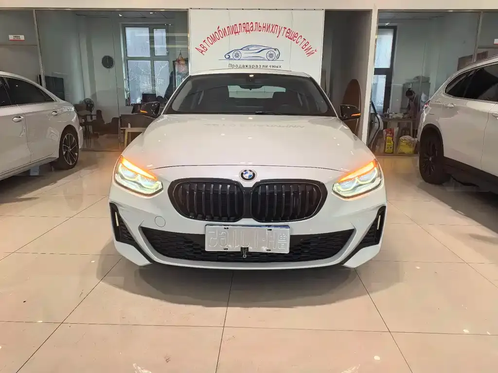 BMW 1 Series 2023 из CN, фото 8