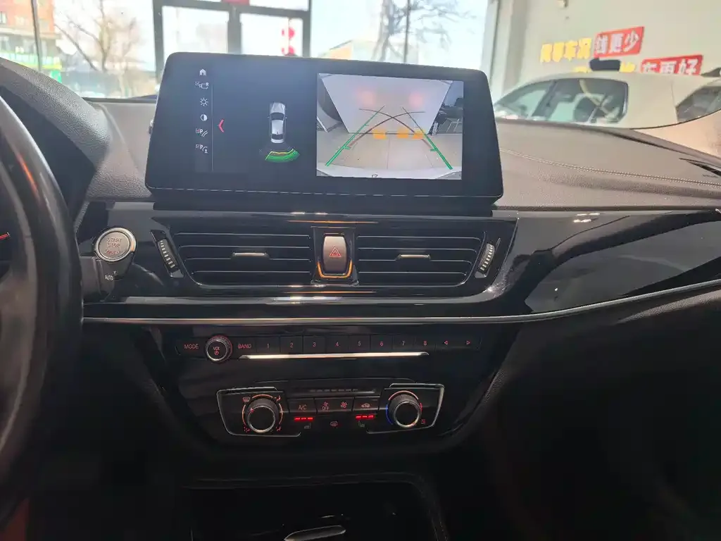 BMW 1 Series 2023 из CN, фото 7