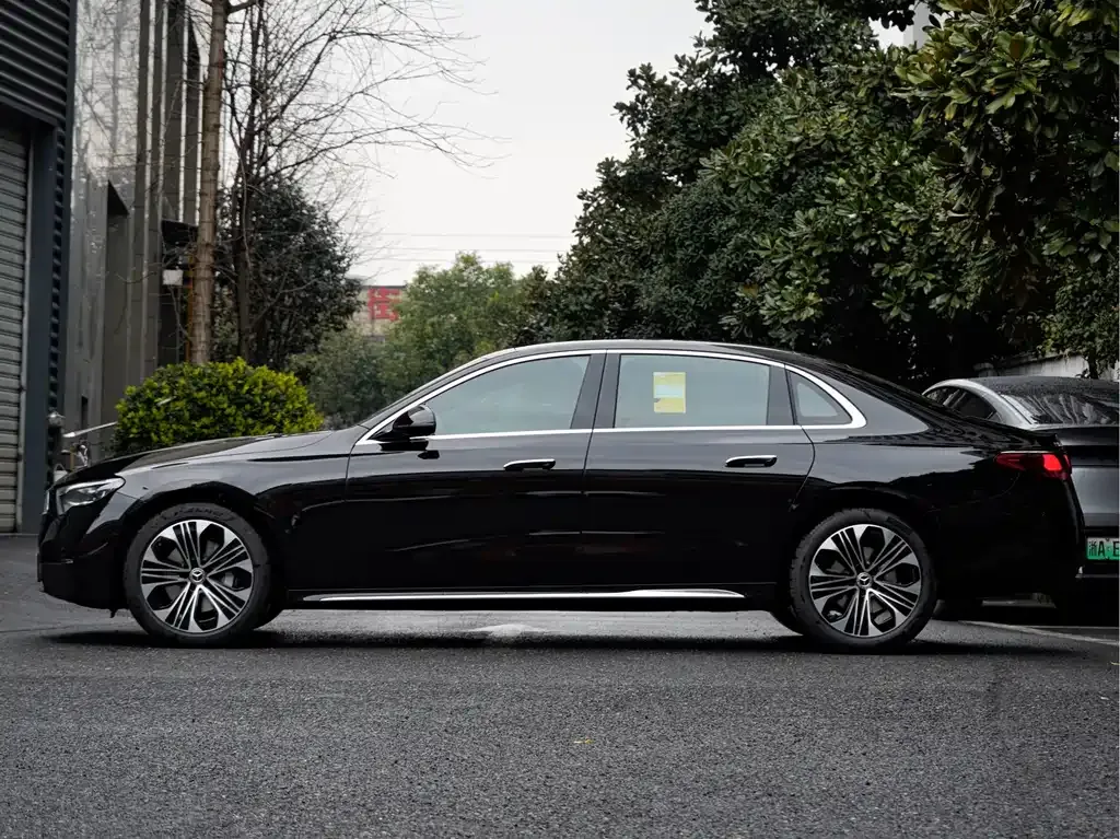 Mercedes-Benz E-Class 2025 из CN, фото 7