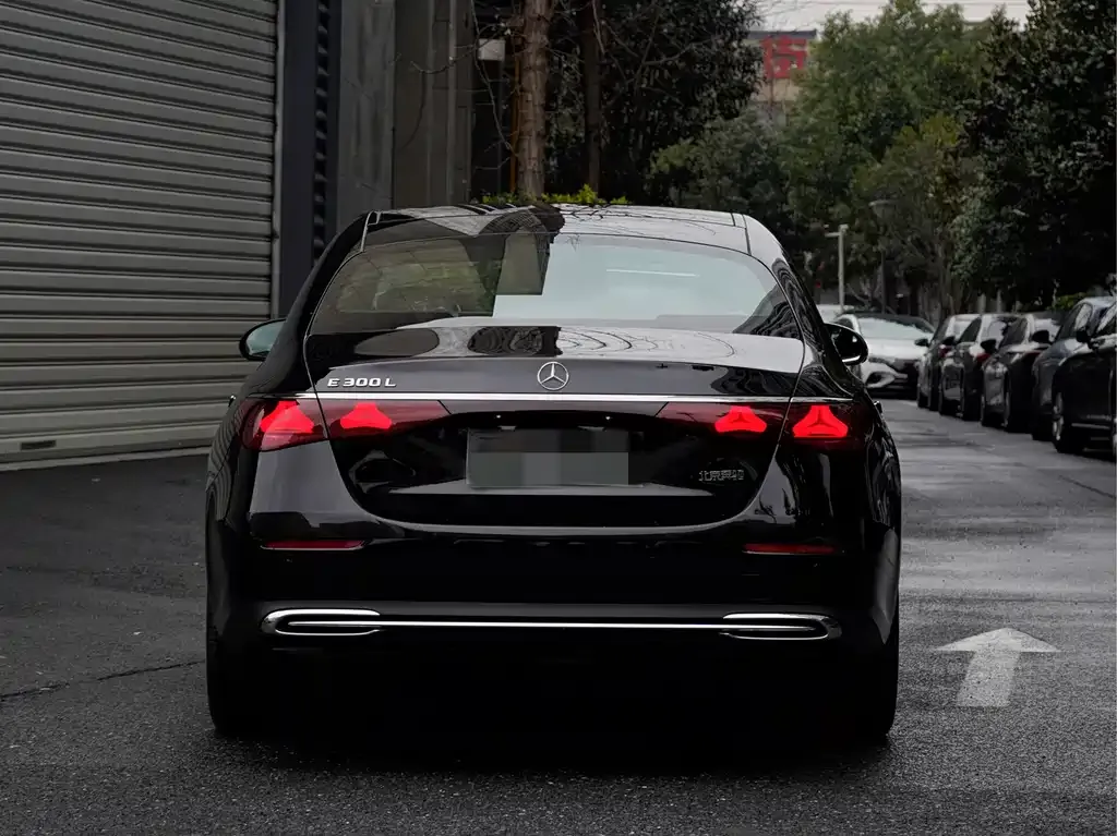 Mercedes-Benz E-Class 2025 из CN, фото 6
