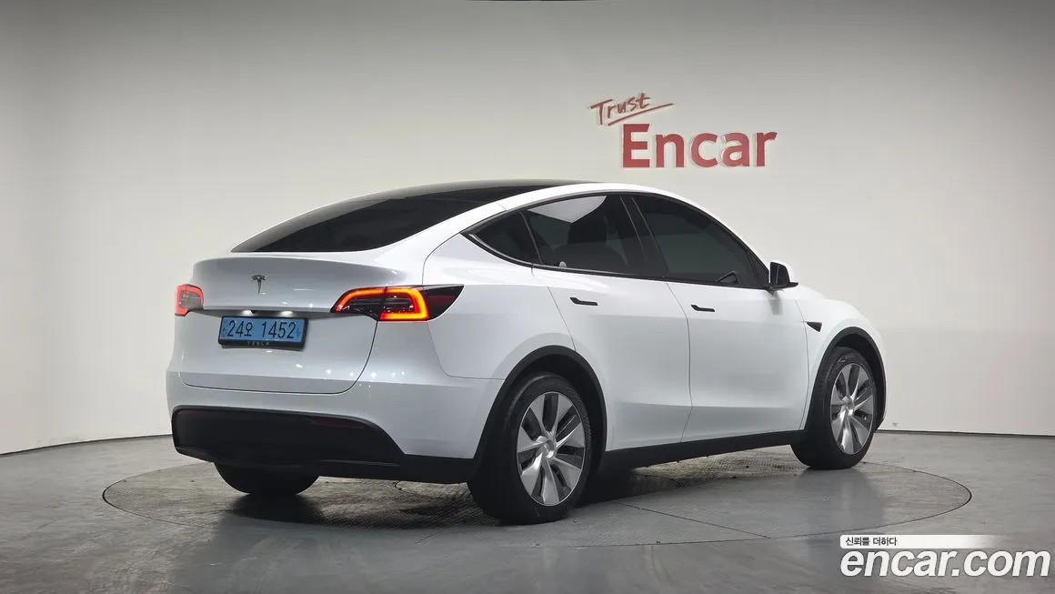 Tesla Model Y 2024 из KR, фото 7