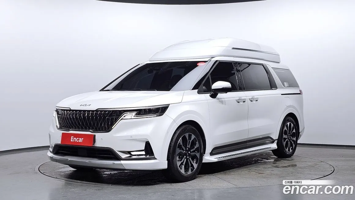Kia Carnival — фото 1