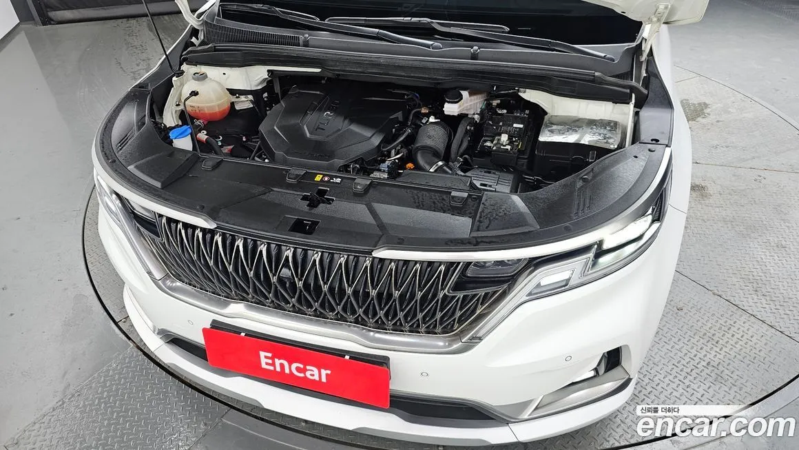 Kia Carnival — фото 4