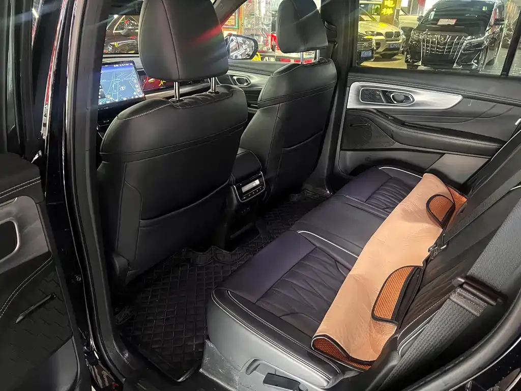 GAC Motor Trumpchi GS8 — фото 3