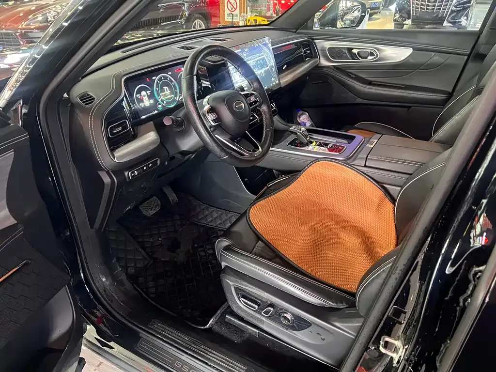 GAC Motor Trumpchi GS8 — фото 4