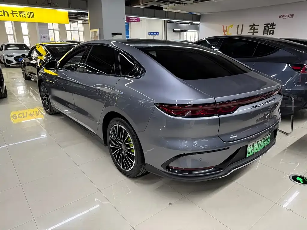 BYD Han — фото 10
