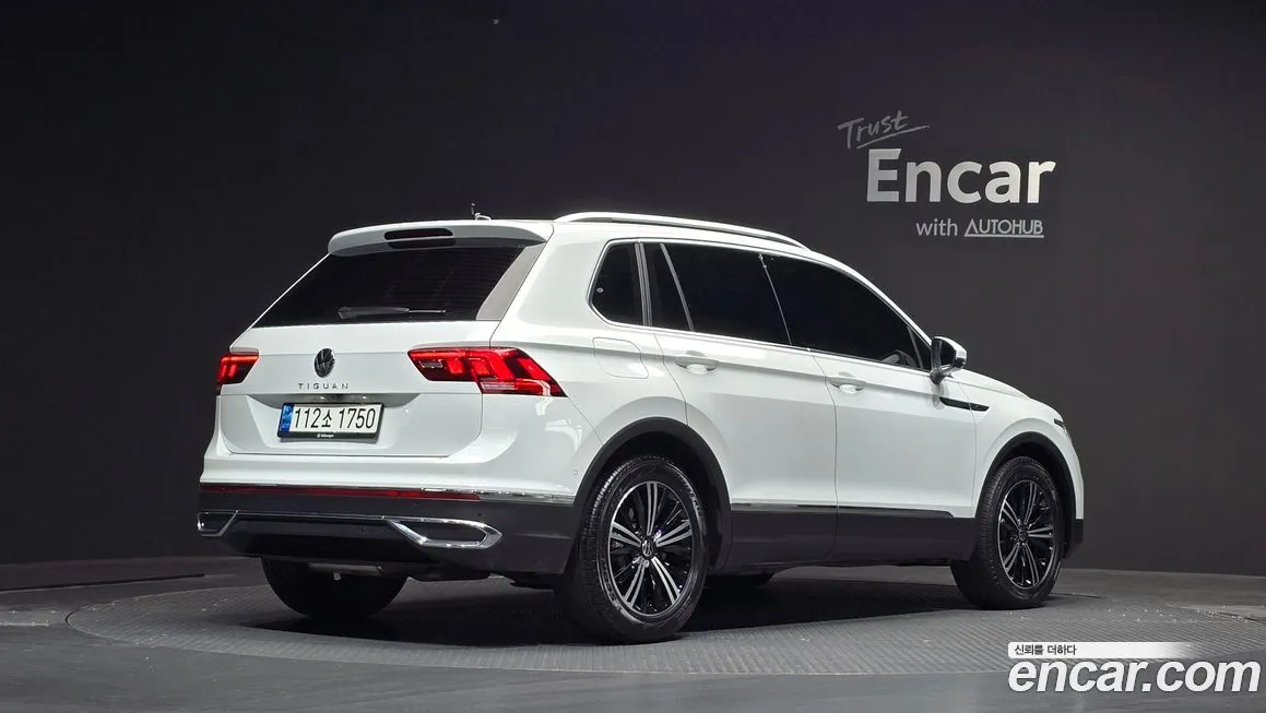 Volkswagen Tiguan — фото 7