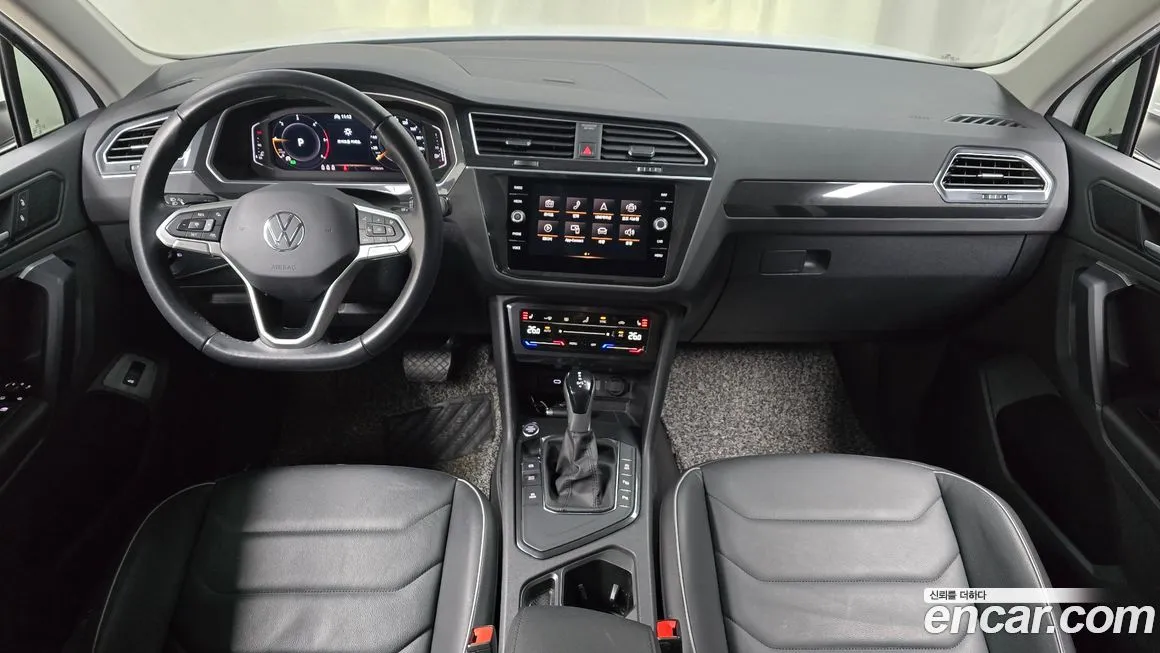 Volkswagen Tiguan — фото 4