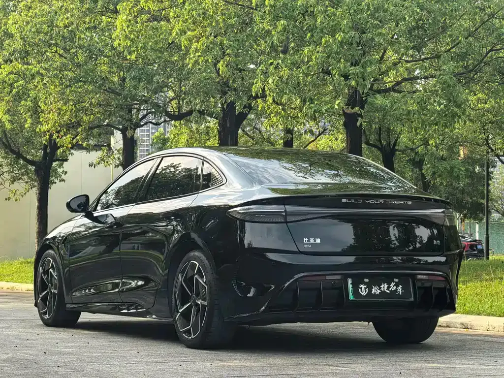 BYD Seal — фото 4