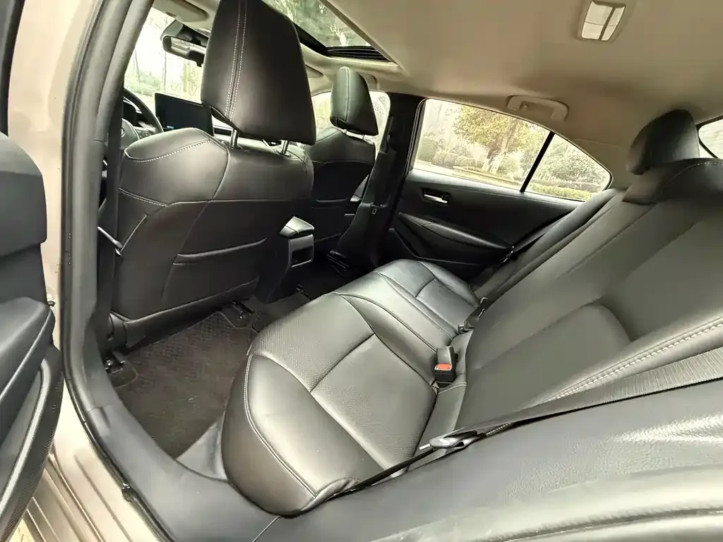 Toyota Corolla 2022 из CN, фото 2