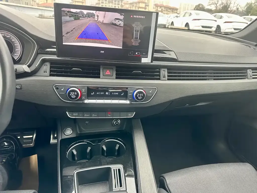 Audi A4L 2023 из CN, фото 8