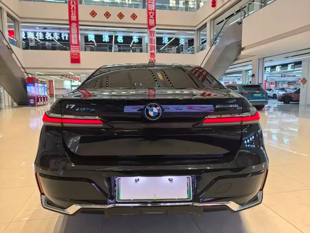 BMW i7 2023 из CN, фото 8