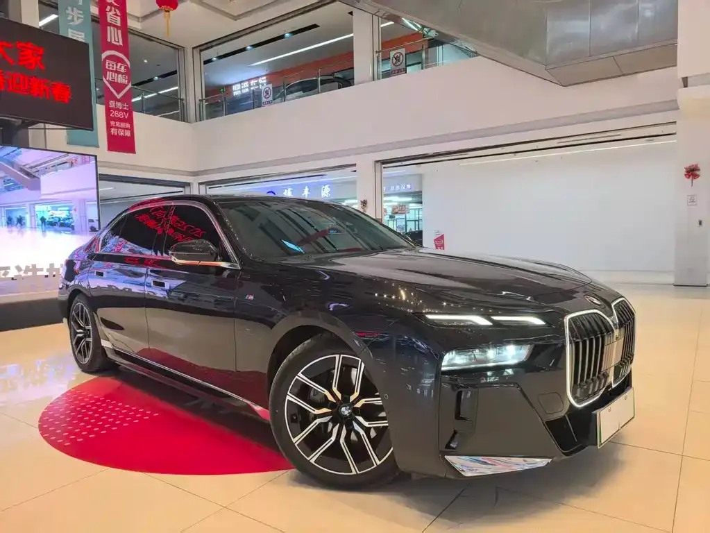 BMW i7 2023 из CN, фото 10