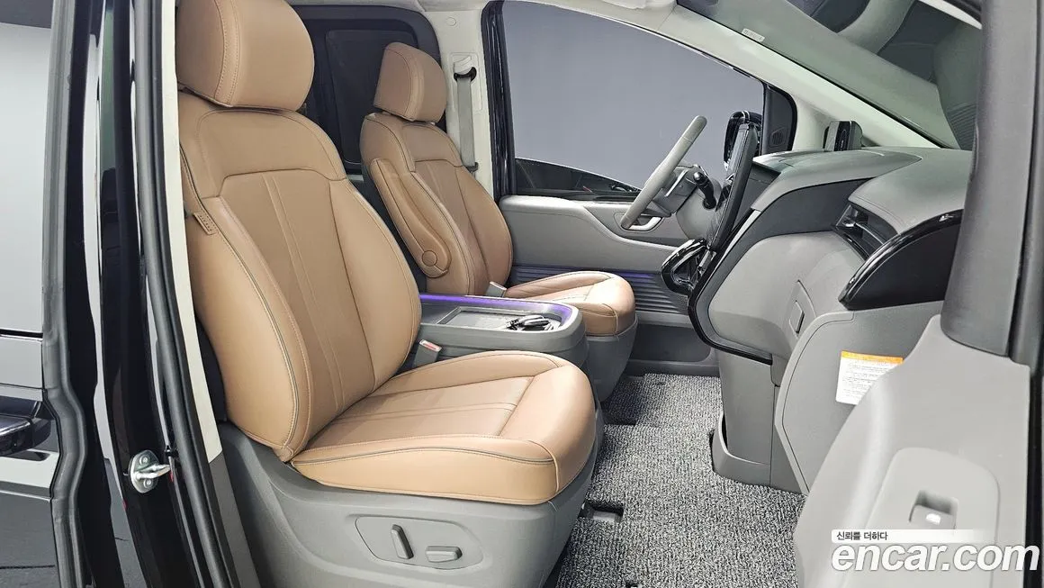 Hyundai Staria 2025 из KR, фото 3