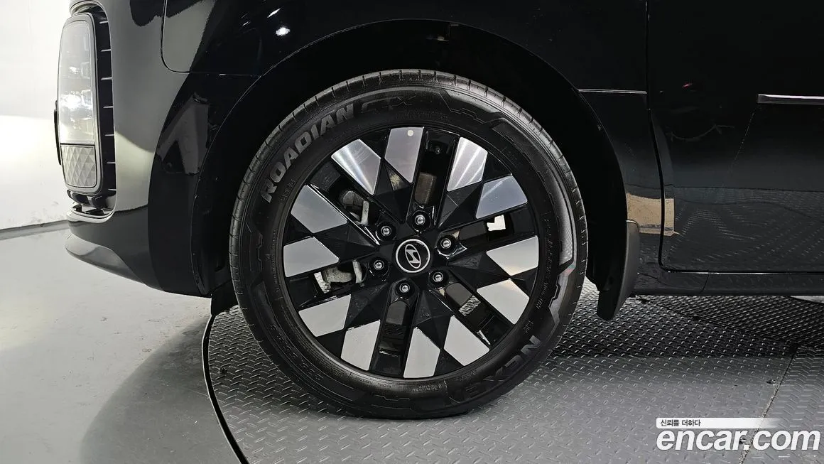 Hyundai Staria 2025 из KR, фото 4