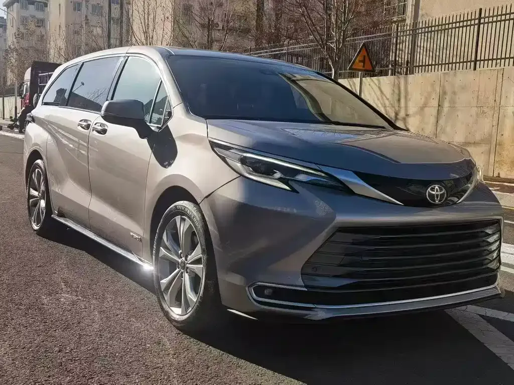 Toyota Sienna 2024 из CN, фото 7