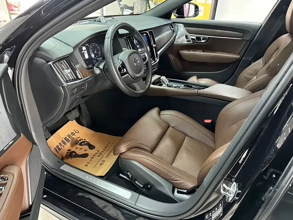 Volvo S90 — фото 10