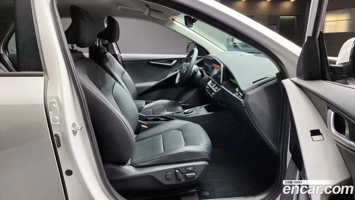 Kia Niro — фото 10