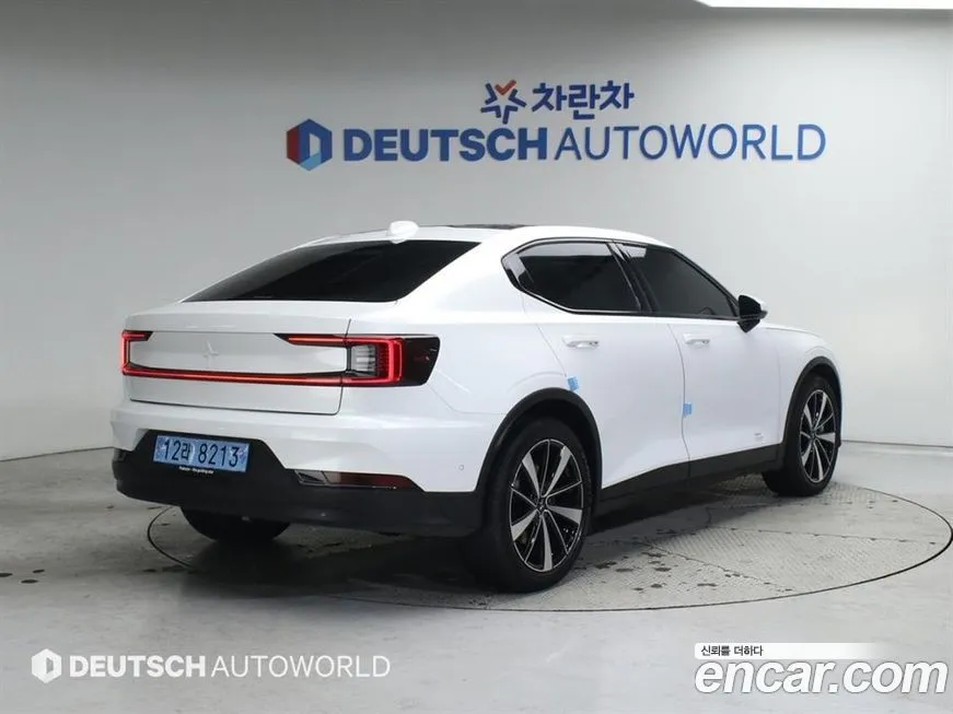 Polestar Polestar 2 — фото 10