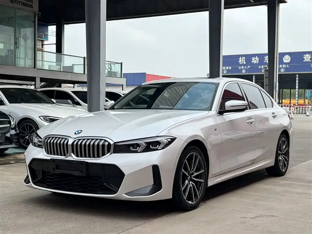 BMW 3 Series 2023 из CN, фото 1