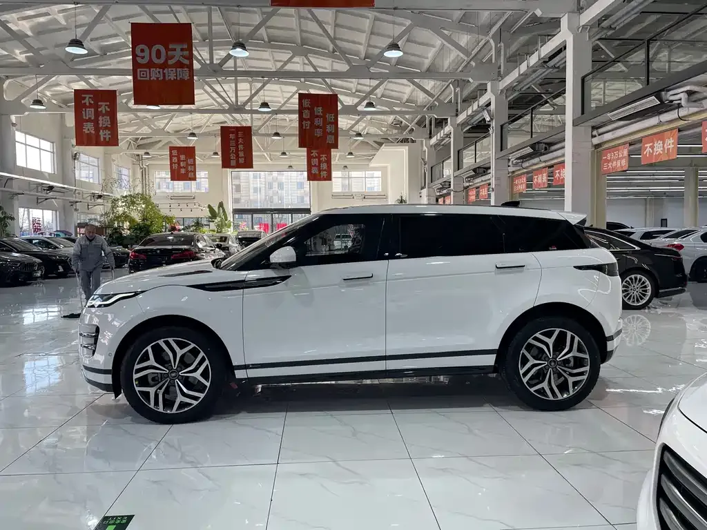 Land Rover Evoque 2022 из CN, фото 3