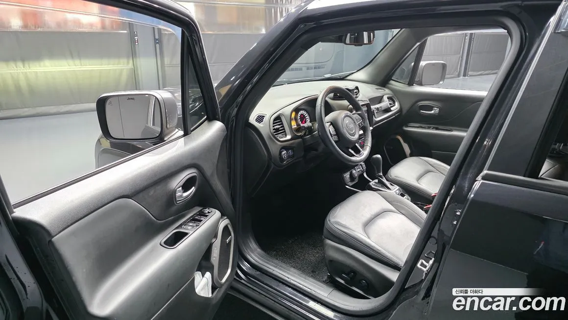 Jeep Renegade 2021 из KR, фото 10
