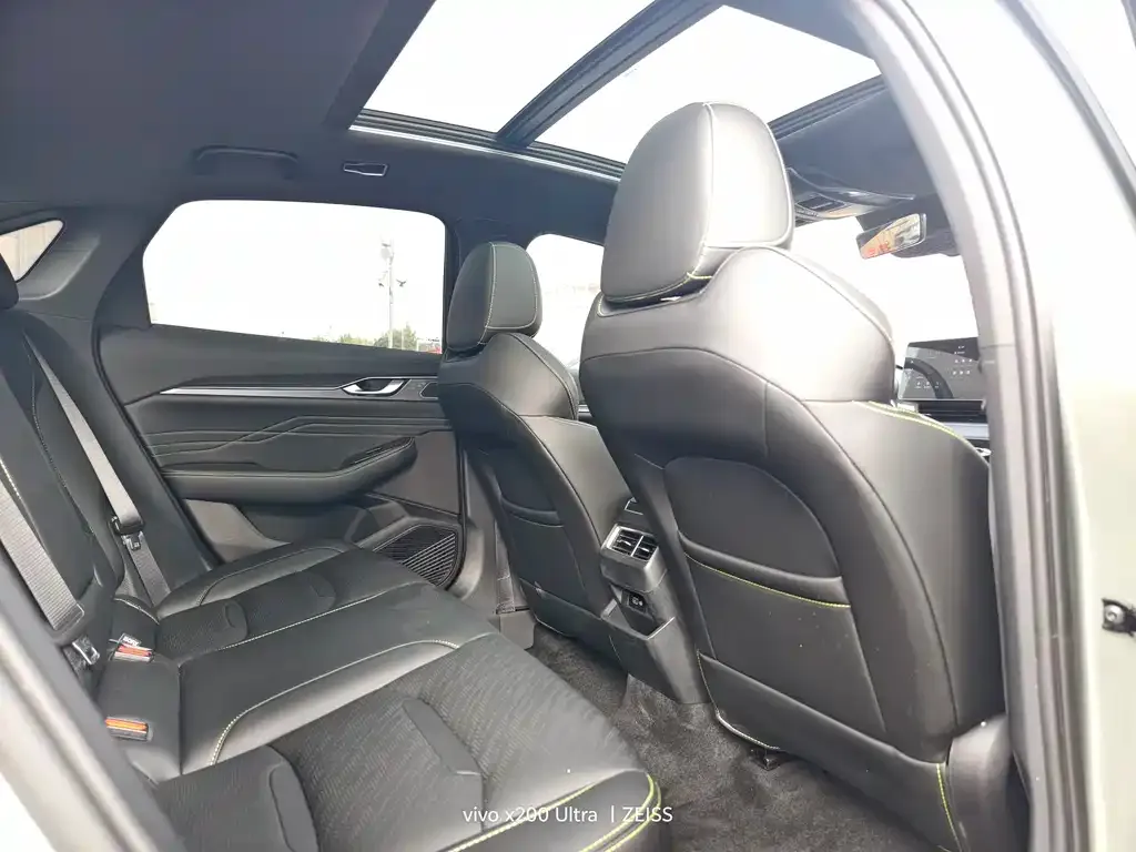 Geely Xingrui 2023 из CN, фото 4