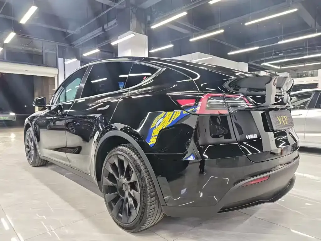 Tesla Model Y 2023 из CN, фото 9
