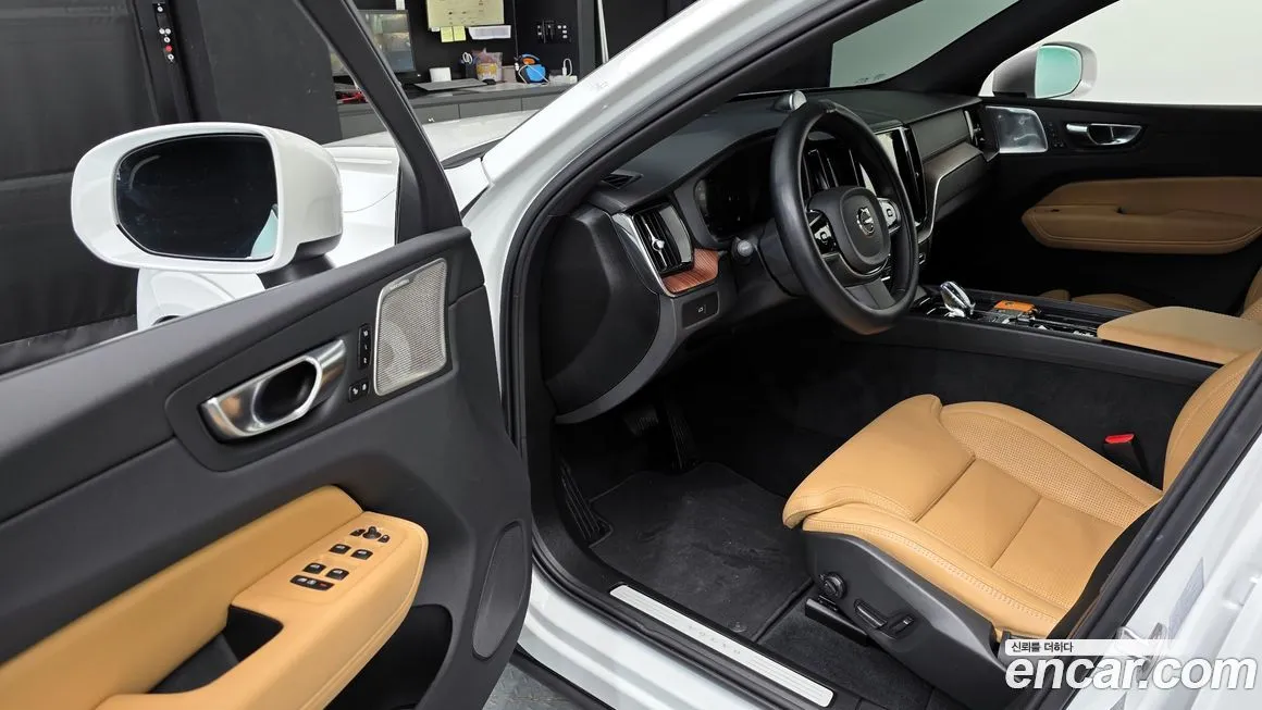 Volvo XC60 2025 из KR, фото 10