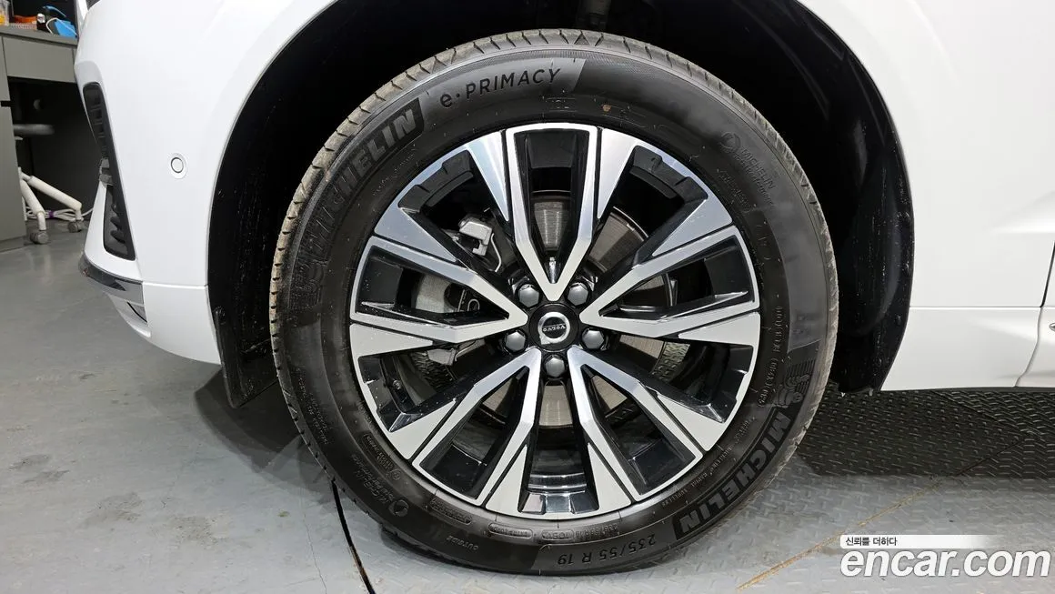 Volvo XC60 2025 из KR, фото 7